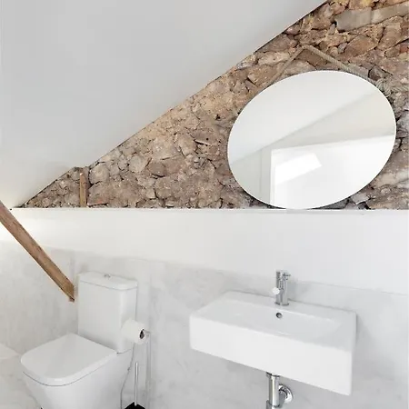 Design With Private Bathroom *